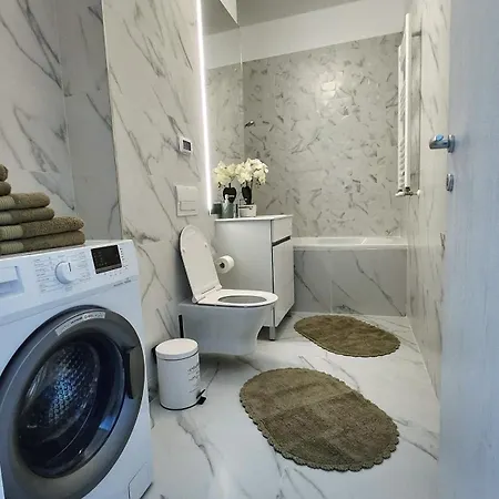 Den Pacii * Bukarest